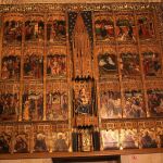 Retablo con San Babilés en el medio que puede verse en la catedral de León pero que estuvo en la iglesia de Quintanilla del Olmo