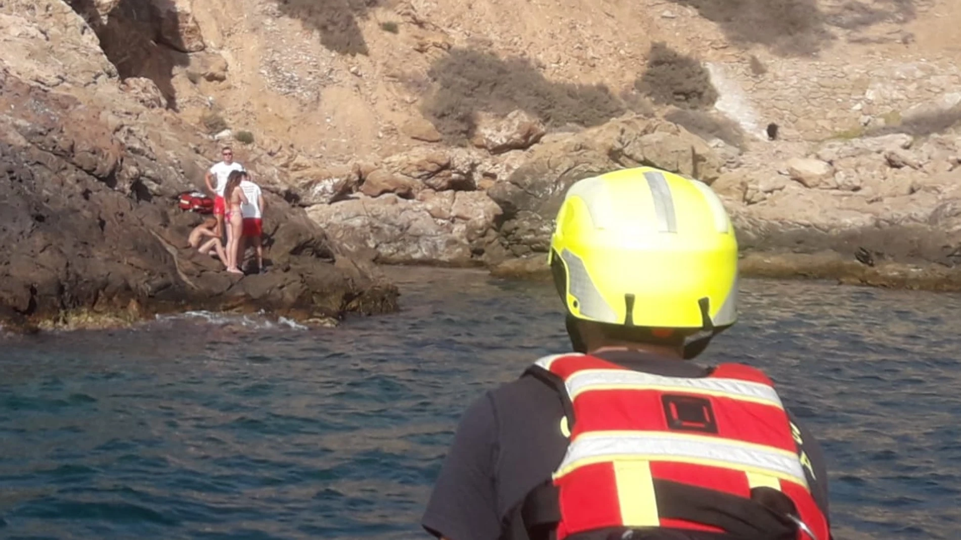 Imagen del rescate desde la embarcación BOMBEROS AYTO CARTAGENA 12/08/2024