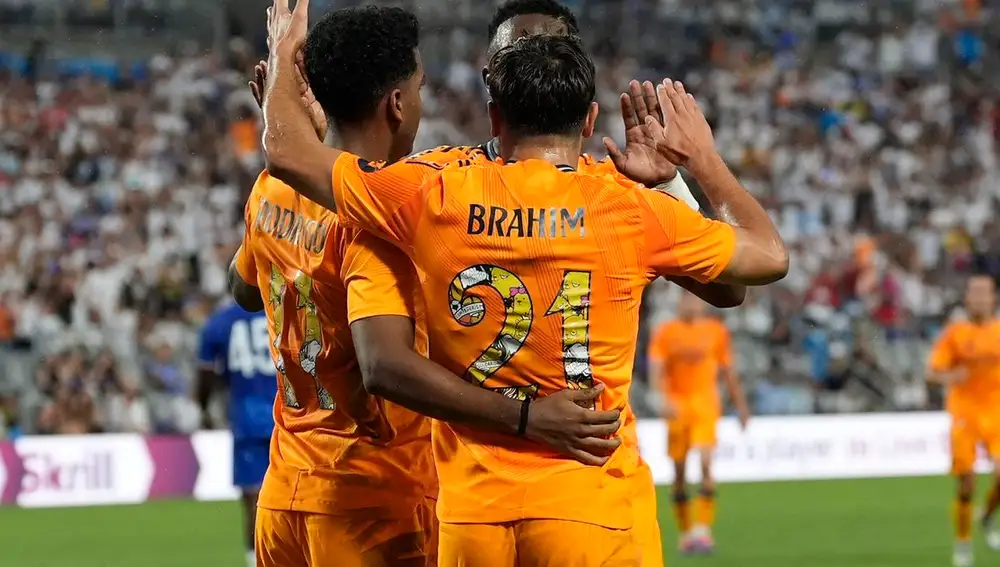 Jugadores del Real Madrid celebran un gol en pretemporada.