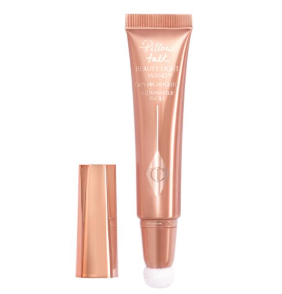 Iluminador líquido 'Pillow talk' de Charlotte Tilbury.