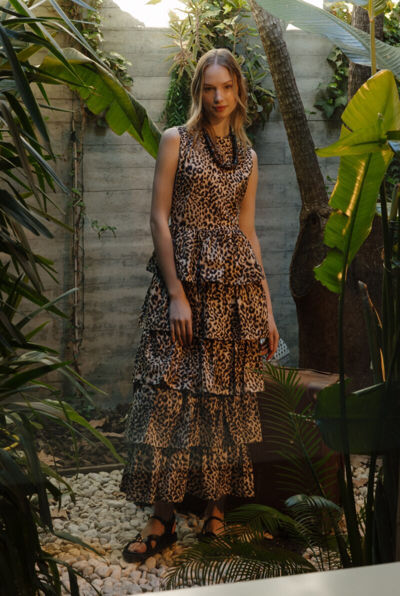 Vestido leopardo.