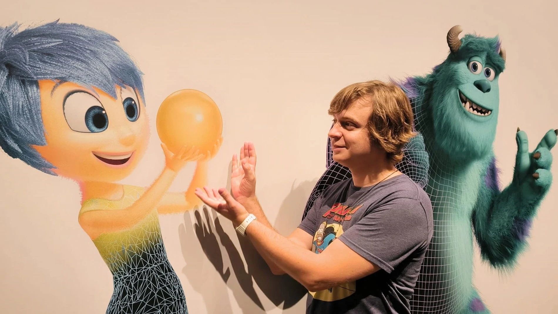 Alfon Arranz visita la exposición de Disney y Pixar en Madrid