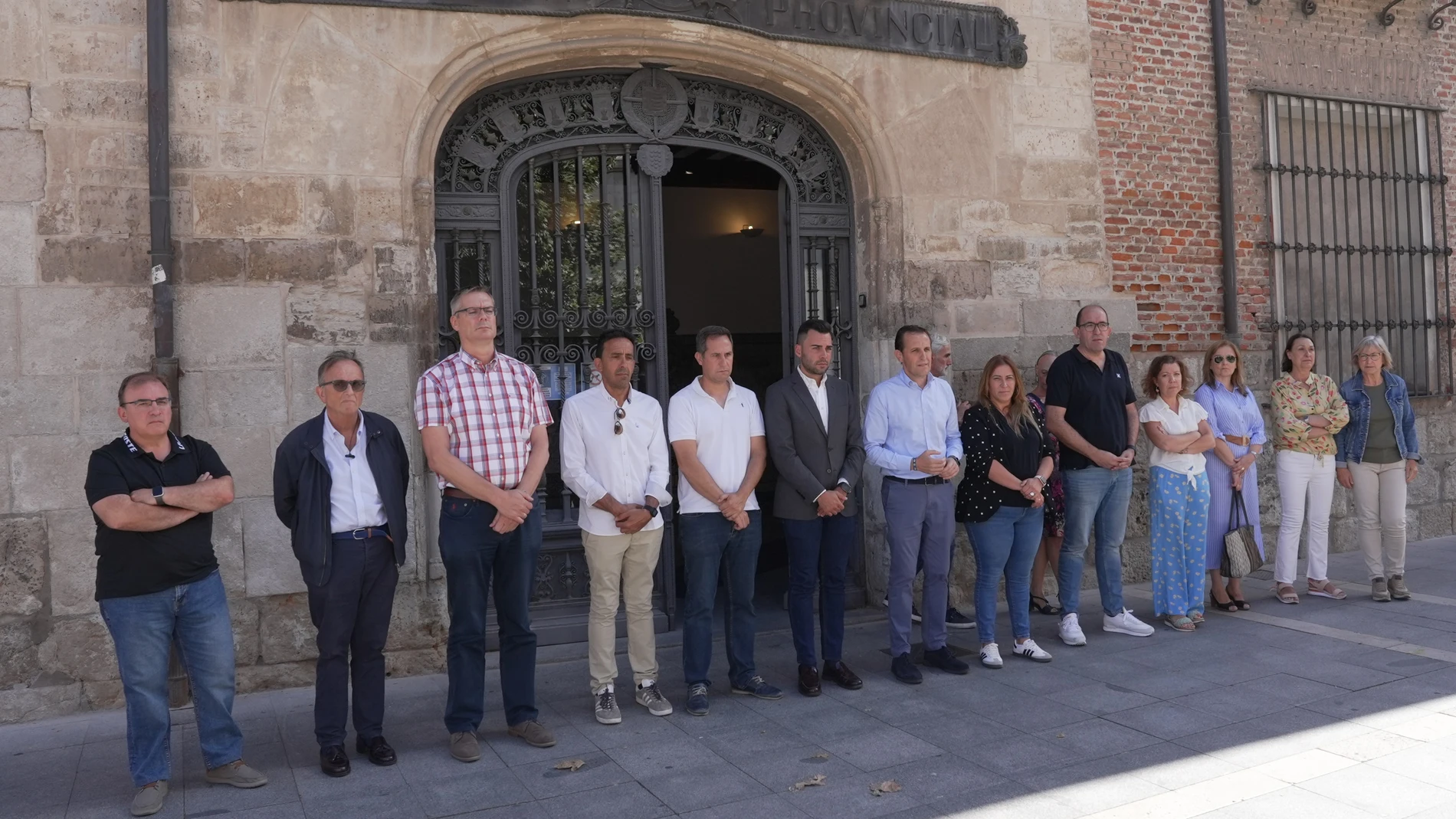 Minuto de silencio en la Diputación de Valladolid
