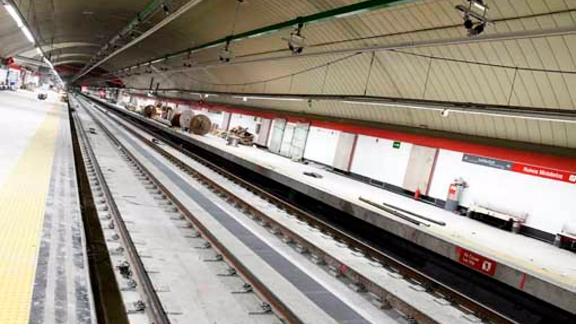 La estación de Cercanías de Recoletos cierra por obras