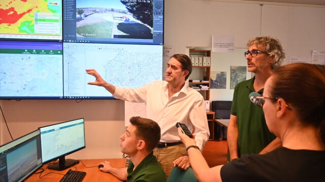 Suárez-Quiñones visita el Centro de Mando de Salamanca