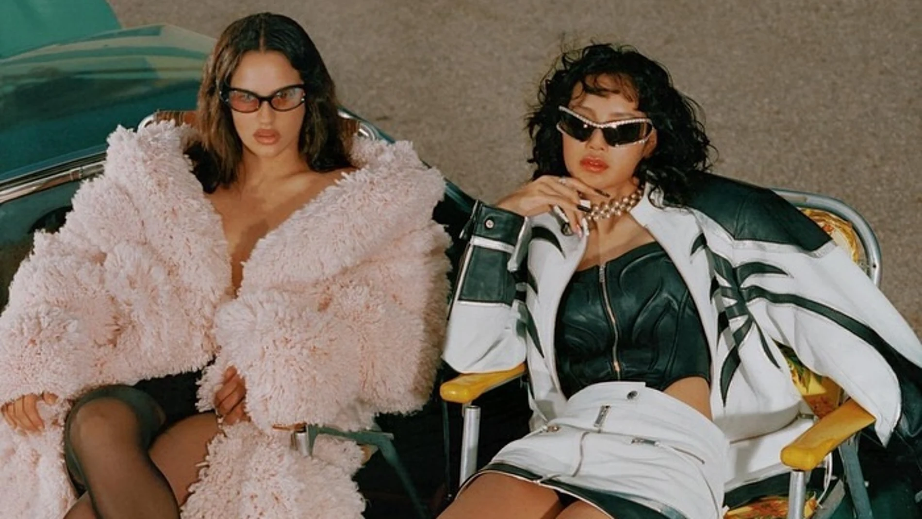 Rosalía y Lisa en 'New Woman'.