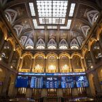 Economía/Bolsa.- El Ibex 35 sube un 0,2% en la apertura y pone en el punto de mira los 11.000 puntos