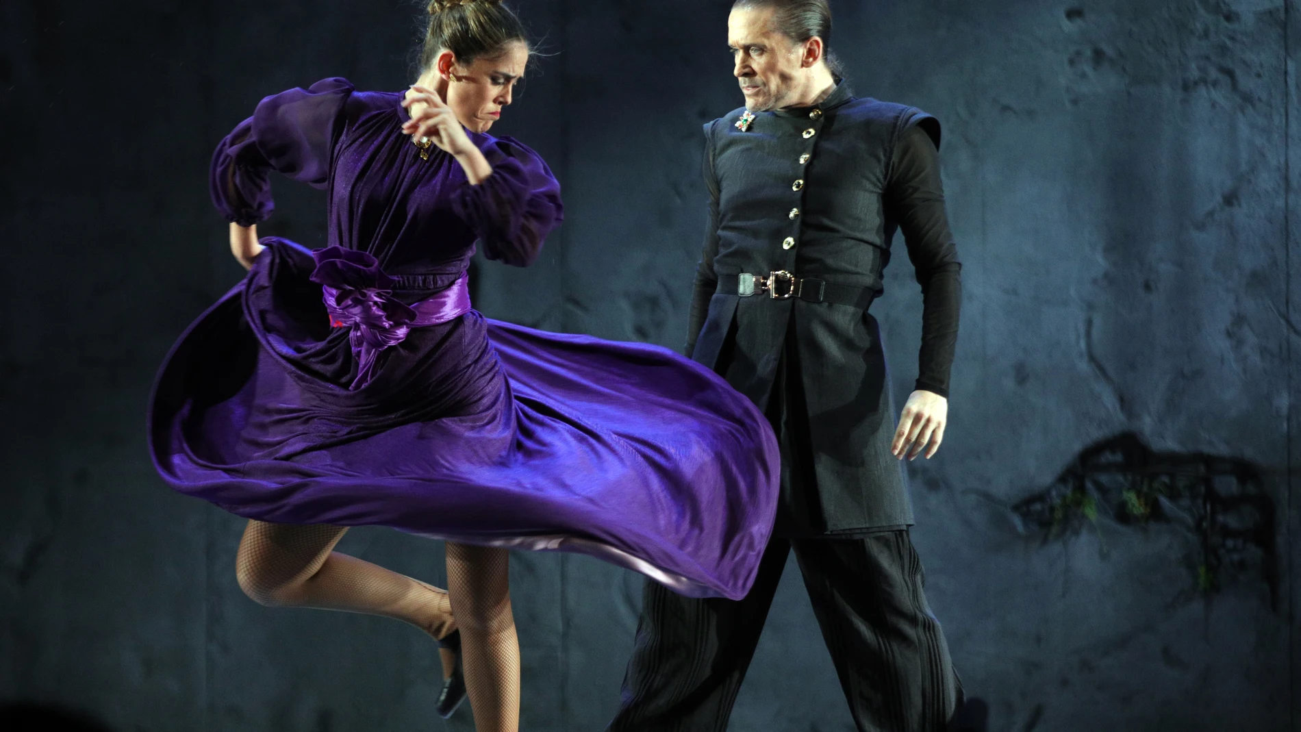 Patricia Guerrero y Alfonso Losa, como Mariana Pineda y Pedrosa, en la obra del Ballet