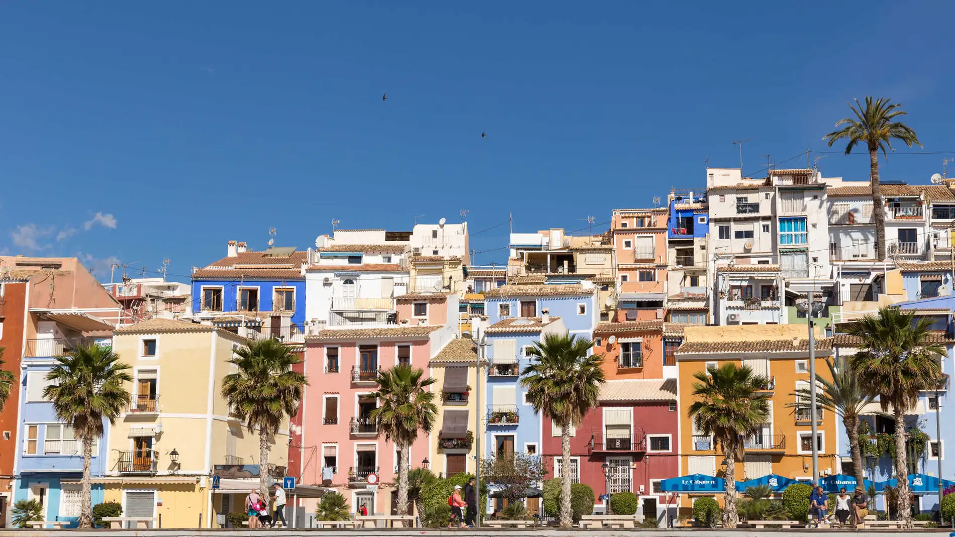 Las otras casas colgantes que no están en Cuenca y son famosas por sus llamativos colores