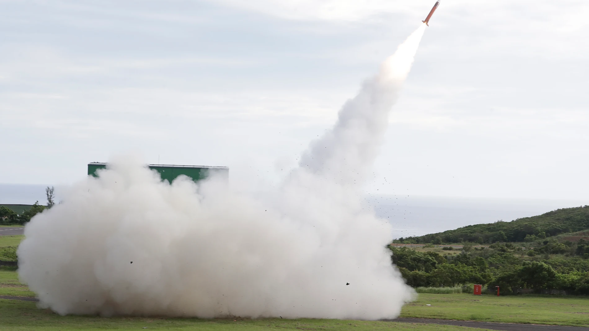 A MIM-104C (PAC-2) Patriot short-range anti-aircraft missile is launched during a drill in Pingtung County, Southern Taiwan, Tuesday, Aug. 20, 2024. (AP Photo/Chiang Ying-ying)