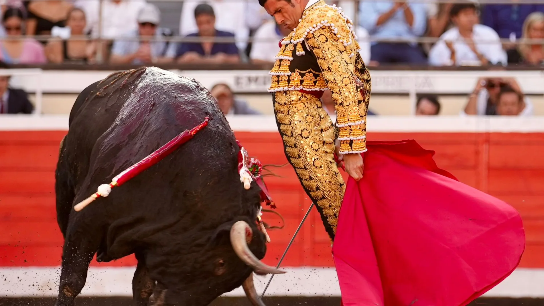 Emilio de Justo, con el tercero de la tarde