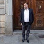 El presidente de ERC, Oriol Junqueras llega al pleno en el Congreso de los Diputados, a 30 de mayo de 2024, en Madrid (España). La Ley de Amnistía afronta hoy en el Pleno del Congreso su última votación parlamentaria, en la que se necesita mayoría absoluta (al menos 176 diputados) para levantar el veto del Senado. Si no hay sorpresas, la norma podría estar en el Boletín Oficial del Estado (BOE) el próximo viernes o el sábado para su entrada en vigor. El PSOE y sus aliados necesitan mayoría absoluta en el Congreso para levantar el veto del Senado. El objetivo de la ley es amnistiar a todos los implicados en movilizaciones independentistas desde el 1 de noviembre de 2011. 30 MAYO 2024 Europa Press 30/05/2024