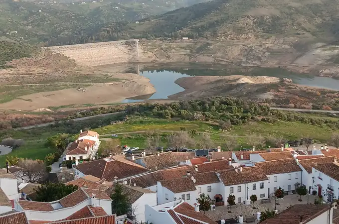 Los embalses de Cádiz apenas sobreviven al verano Los embalses de Cádiz apenas sobreviven al verano