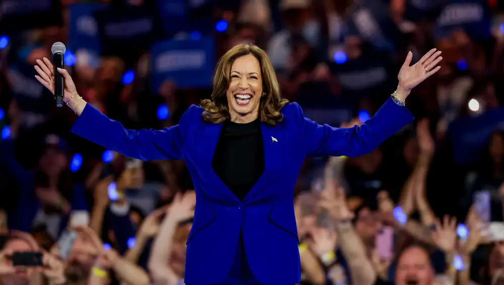 Kamala Harris, la guerrera de la "libertad" y la "alegría" para vencer a Trump