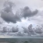 MURCIA.-La mitad oriental de la Península registró ayer tormentas, algunas con granizo, y no se superaron los 40ºC