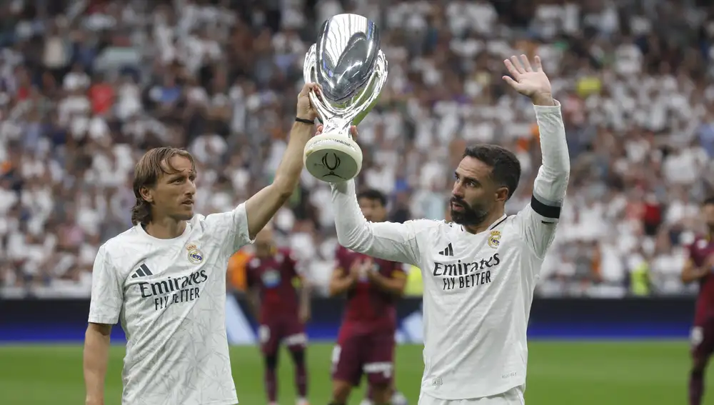 La Supercopa de Europa presentada por Modrić y Carvajal