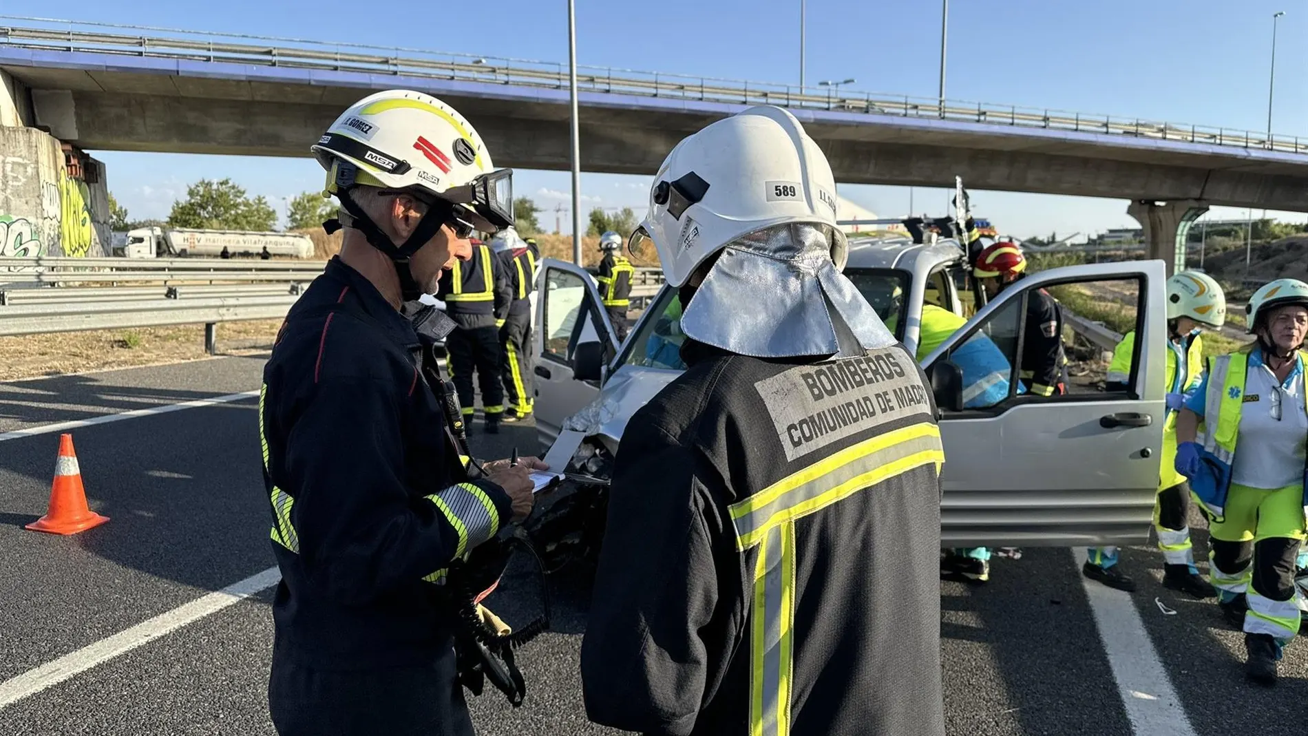 MADRID.-Sucesos.- Herido grave un hombre tras impactar su vehículo contra un quitamiedos en la M-50 en Majadahonda