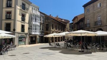 Casco hist&oacute;rico de Avil&eacute;s, Plaza de Espa&ntilde;a