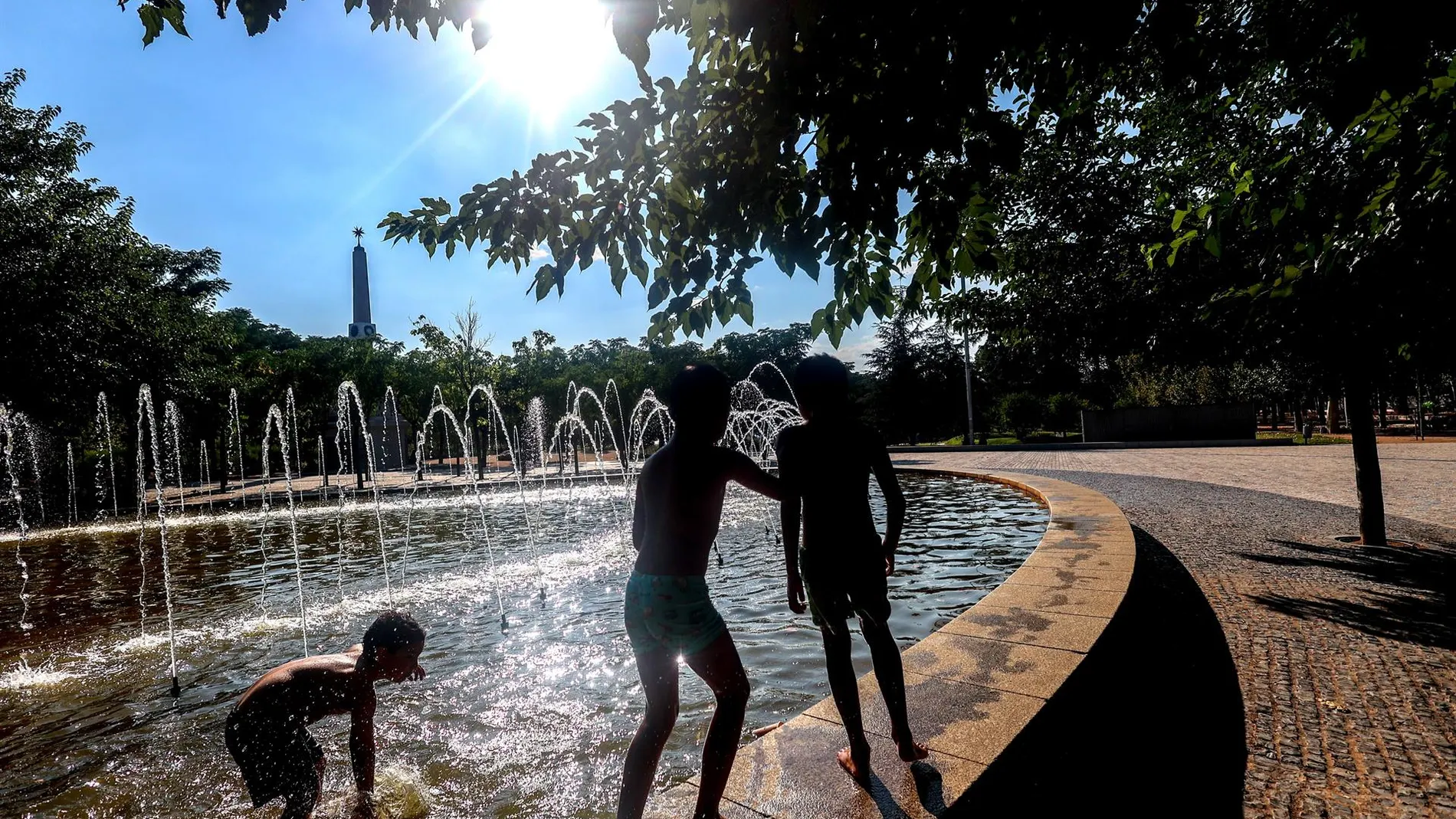MADRID.-La Comunidad, en aviso amarillo este miércoles por calor con máximas de hasta 38º en Sur, Vegas y Oeste