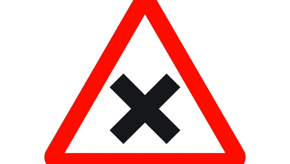 Señal P-2 advierte a los conductores sobre la proximidad de una intersección