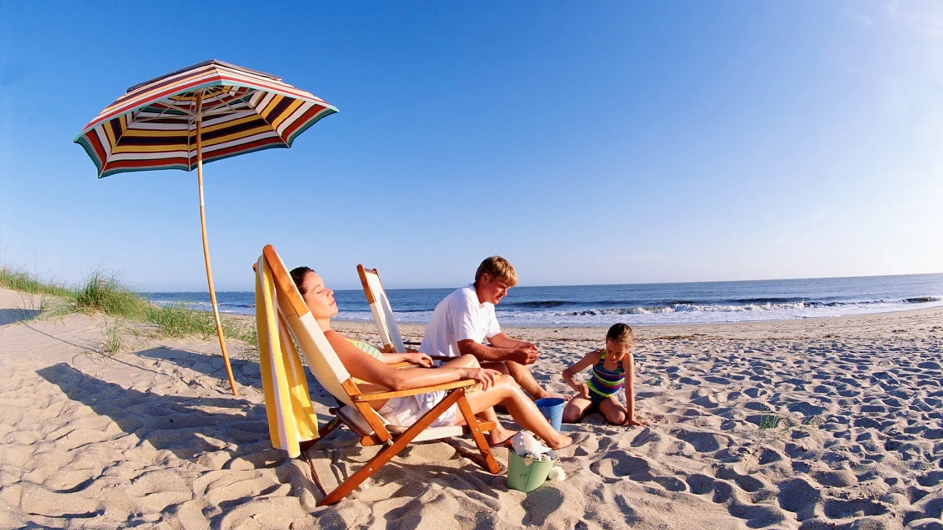 Una familia en la playa