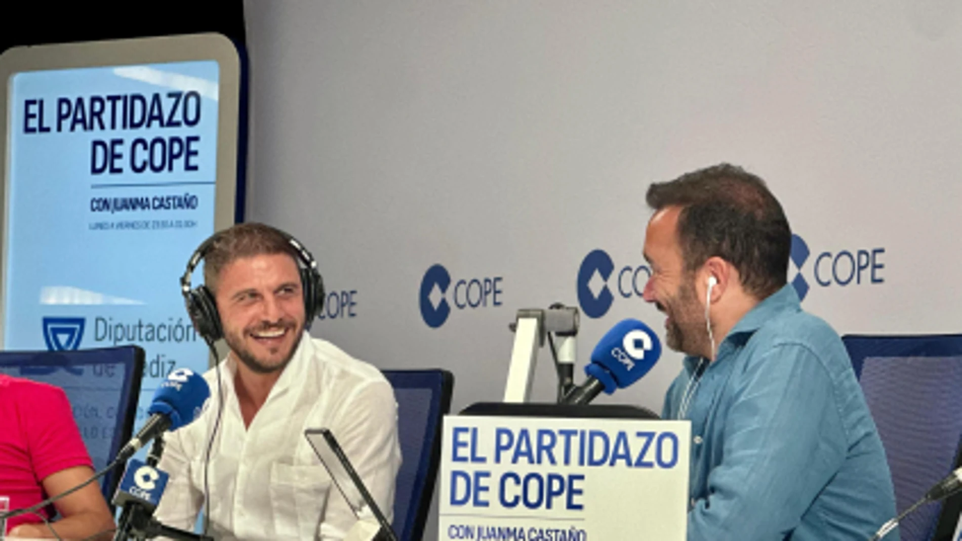Joaquín revela por error la fecha de estreno de "Emparejados", su nuevo programa en Antena 3