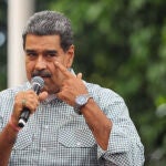 El chavismo celebra la controvertida reelección de Maduro tras un mes de los comicios