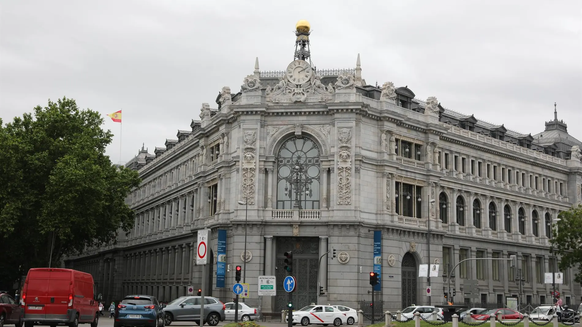 Economía/Finanzas.- Los depósitos de empresas y familias se reducen en 27.000 millones de euros en julio