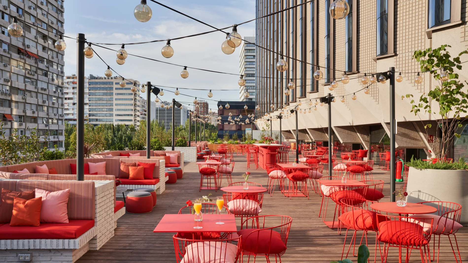 Terraza del Hotel Canopy by Hilton Madrid Castellana