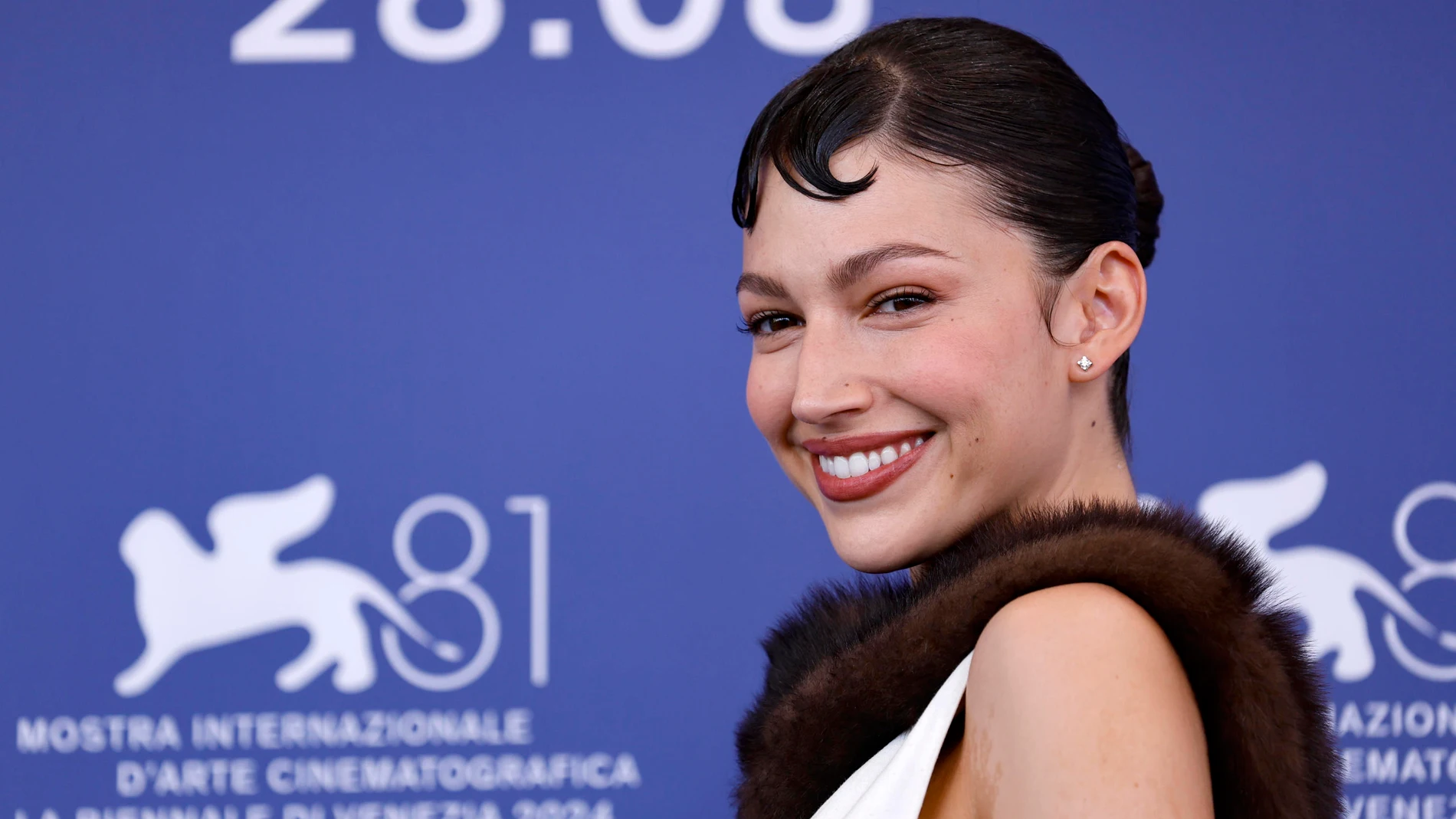 Venice (Italy), 29/08/2024.- Spanish actor Ursula Corbero poses at a photocall for the film 'El Jockey (Kill The Jockey)' at the 81st annual Venice International Film Festival, in Venice, Italy, 29 August 2024. The movie is presented in the official competition 'Venezia 81' at the festival running from 28 August to 07 September 2024. (Cine, Italia, Niza, Venecia) EFE/EPA/FABIO FRUSTACI