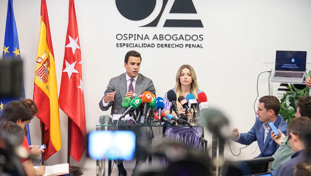 Rueda de prensa Abogados de la familia Arrieta, Juan Gonzalo Ospina y Beatriz Uriarte.