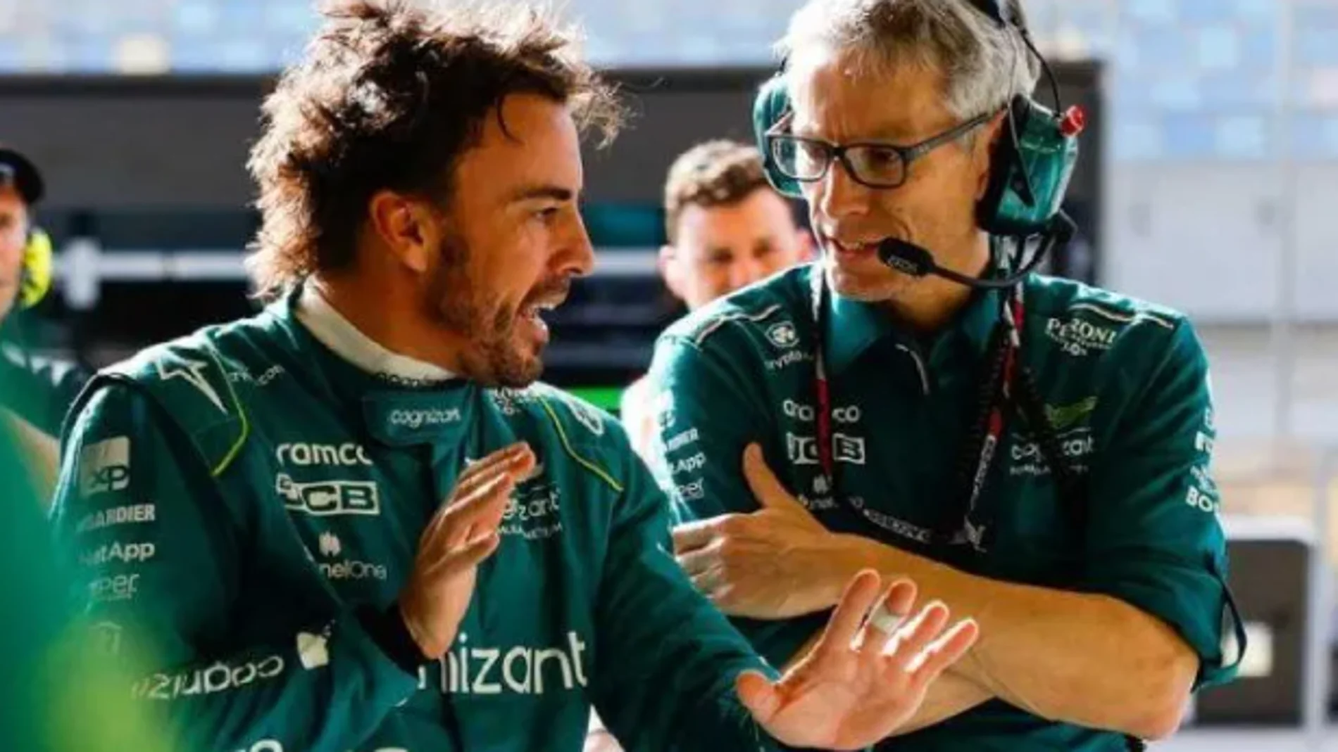 Mike Krack junto a Fernando Alonso
