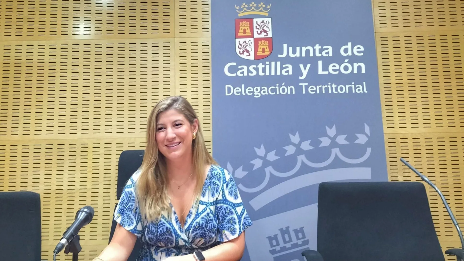 La delegada territorial de la Junta en Valladolid, Raquel Alonso, informa de las ayudas
