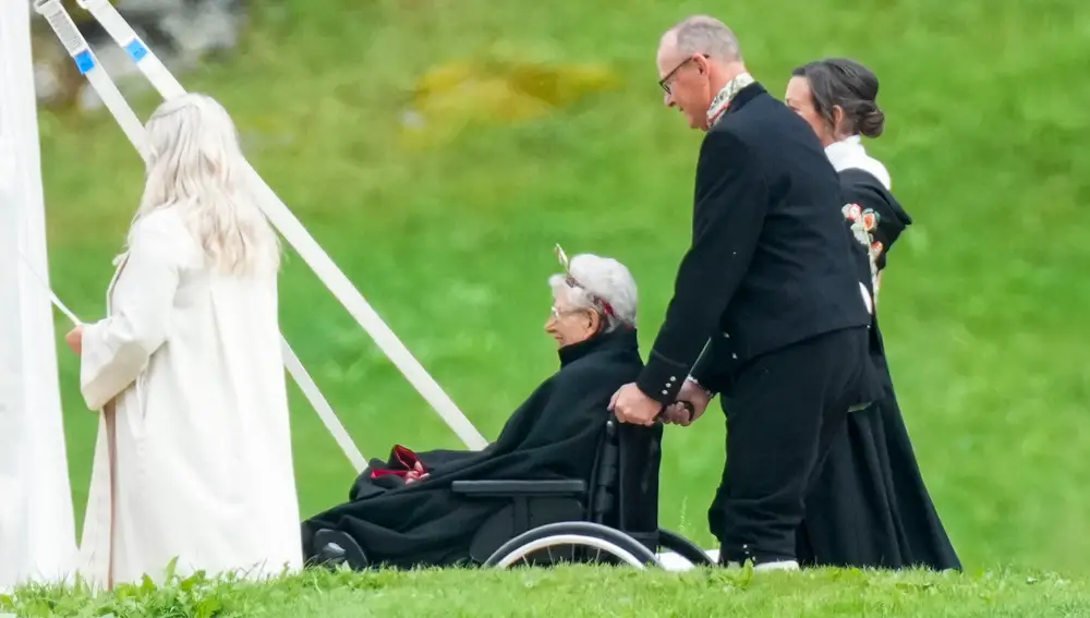 Guests arrive for the wedding of Norwegian Princess Martha Louise and Durek Verrett