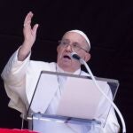 El Papa recuerda en una audiencia a los capuchinos vascos que "Franco había echado" y que conoció en Argentina