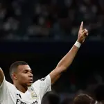 Mbappé festejando el segundo gol del Real Madrid