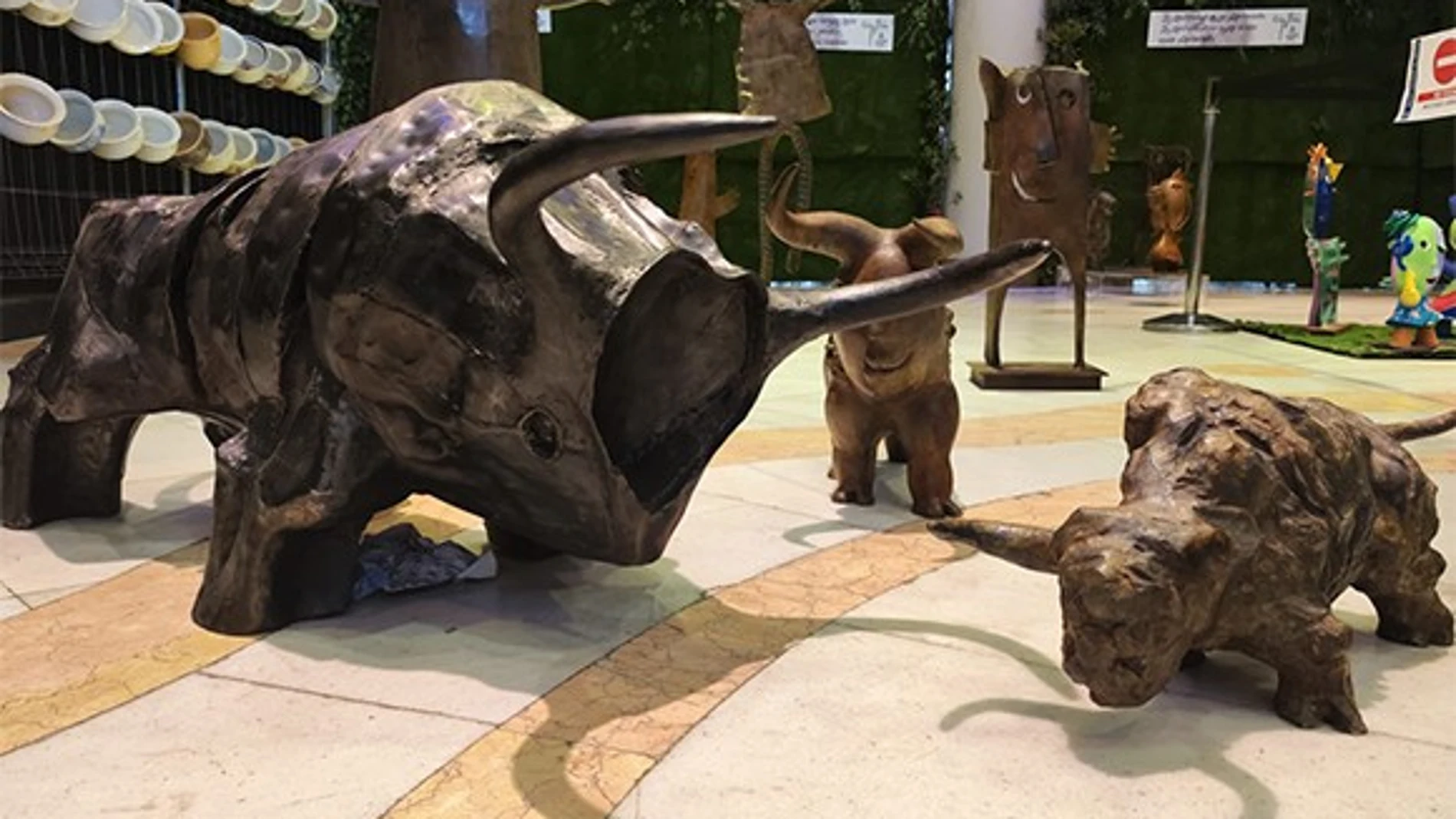 Esculturas de Ripollés que pueden verse en el Ateneo Mercantil de Valencia