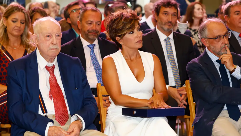 Sonsoles Ónega recibe el título de hija adoptiva de Pozuelo de Alarcón