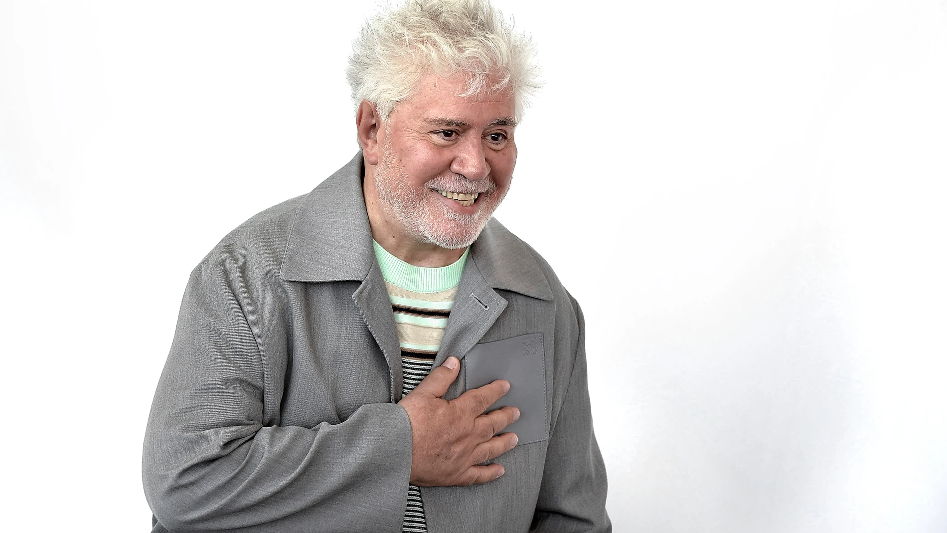 El director de cine español, Pedro Almodóvar, presenta en el Festival Internacional de Cine de Venecia su primera película en inglés ‘The Room Next Door’, a 2 de septiembre de 2024, en Venecia (Italia). El director manchego competirá por el León de Oro en la que es su primera película en lengua inglesa después de haber realizado un cortometraje el año pasado en inglés. 02 SEPTIEMBRE 2024 Rocco Spaziani 02/09/2024