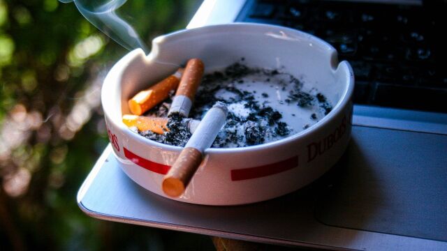 Tabaco cenicero