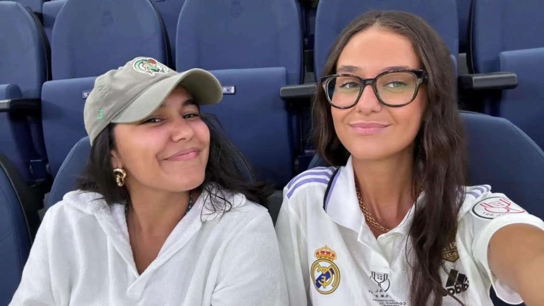 Victoria Federica y su look madridista.