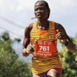 La atleta olímpica Rebecca Cheptegei, en estado grave tras ser rociada con gasolina y quemada por su novio