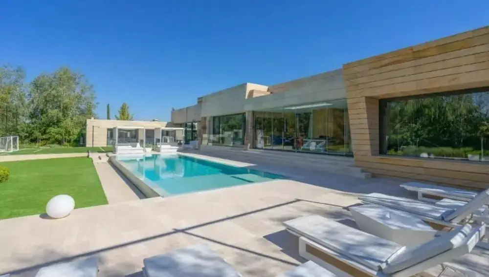 Imagen de la fachada de la nueva casa de Isabel Pantoja en La Finca