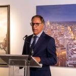 El alcalde de Salamanca, Carlos García Carbayo, y el coleccionista salmantino Jaime Herrero presentan la exposición ‘De la Vanguardia a la Abstracción’