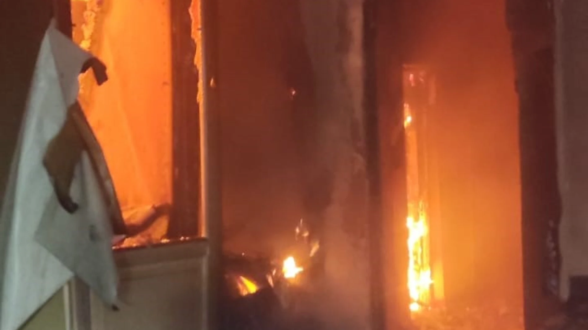 Incendio que ha calcinado una vivienda en Mioño 112 05/09/2024