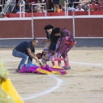 César Pacheco sufre una gravísima cornada en el cuello y es intervenido de urgencia