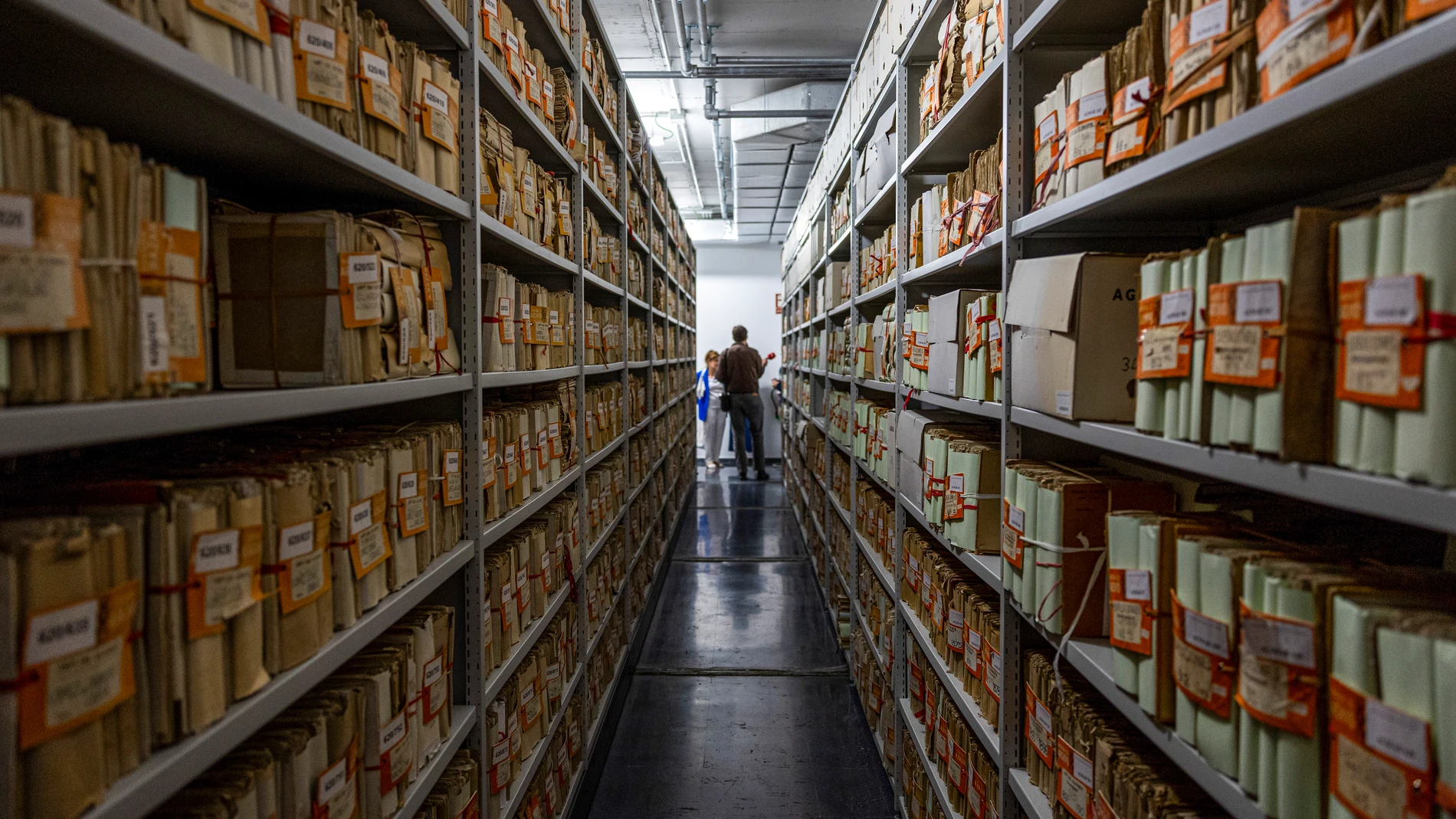 MADRID, 05/09/2024.- Imagen de documentos que componen el Archivo Histórico de la Armada "Juan Sebastián de Elcano" inaugurado por la ministra Margarita Robles hoy jueves en Madrid. EFE / Daniel González.