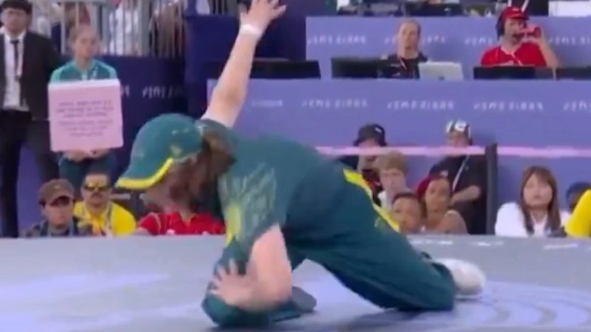 Rachael Gunn, durante su polémica participación en breaking en los Juegos Olímpicos de París