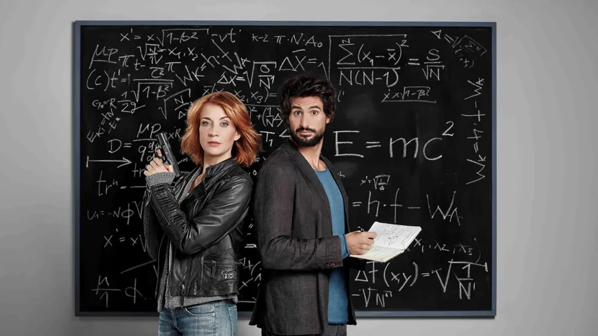 Annika Ernst y Tom Beck en la serie "Einstein"