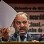 El exministro y ex secretario de Organización del PSOE José Luis Ábalos comparece este lunes ante la comisión de investigación del caso Koldo del Senado. © Alberto R. Roldán / Diario La Razón. 06 05 2024